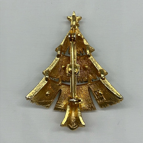 Vintage JJ Christmas Tree brooch pin | gold tone, enamel and rhinestones - Picture 9 of 11